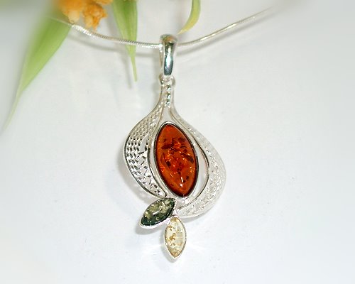 +Bernsteinschmuck - Bernsteinanhänger Silber-925 (BI83) +Bernsteinschmuck - Bernsteinanhänger Silber-925 (BI83)