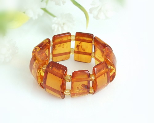 Bernsteinschmuck - Bernstein-Ring   (CZ86)