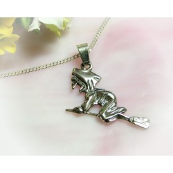 Anhänger Hexe mit Besen Silber 925 Silberschmuck SU24